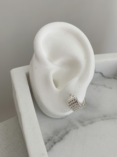 Argollitas por par de acero blanco anchas microcircones con cierre click (1 cm) - comprar online