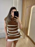MAX COLETE TRICOT LISTRADO COM GOLA - CARAMELO - Diniz Store | Moda Feminina