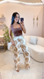 Calça Larissa pantalona arabesco - comprar online