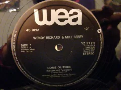 Vinilo Wendy Richard & Mike Berry Come Outside Maxi Uk 1986 en internet