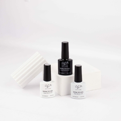 12 CITY GIRL ESMALTE SEMI 7ML GJ-3009 (4NEGRA. 4BLANCO Y 4VÍA LÁCTEA)