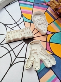 Set 3 cortantes chicos Merlina