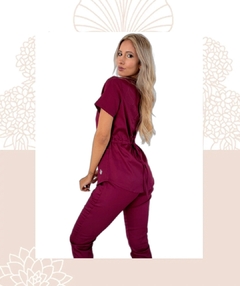 Imagen de Ambos Spandex LISOS con pant Achupinado