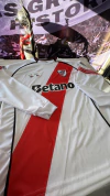 Camiseta River Plate titular 2025/2026 manga larga