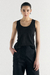 REMERA MUSCULOSA ESCOTE U EN ALGODON PIMA PERUANO NEGRO