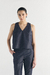 TOP ESCOTE V EN PURO LINO JEAN - comprar online
