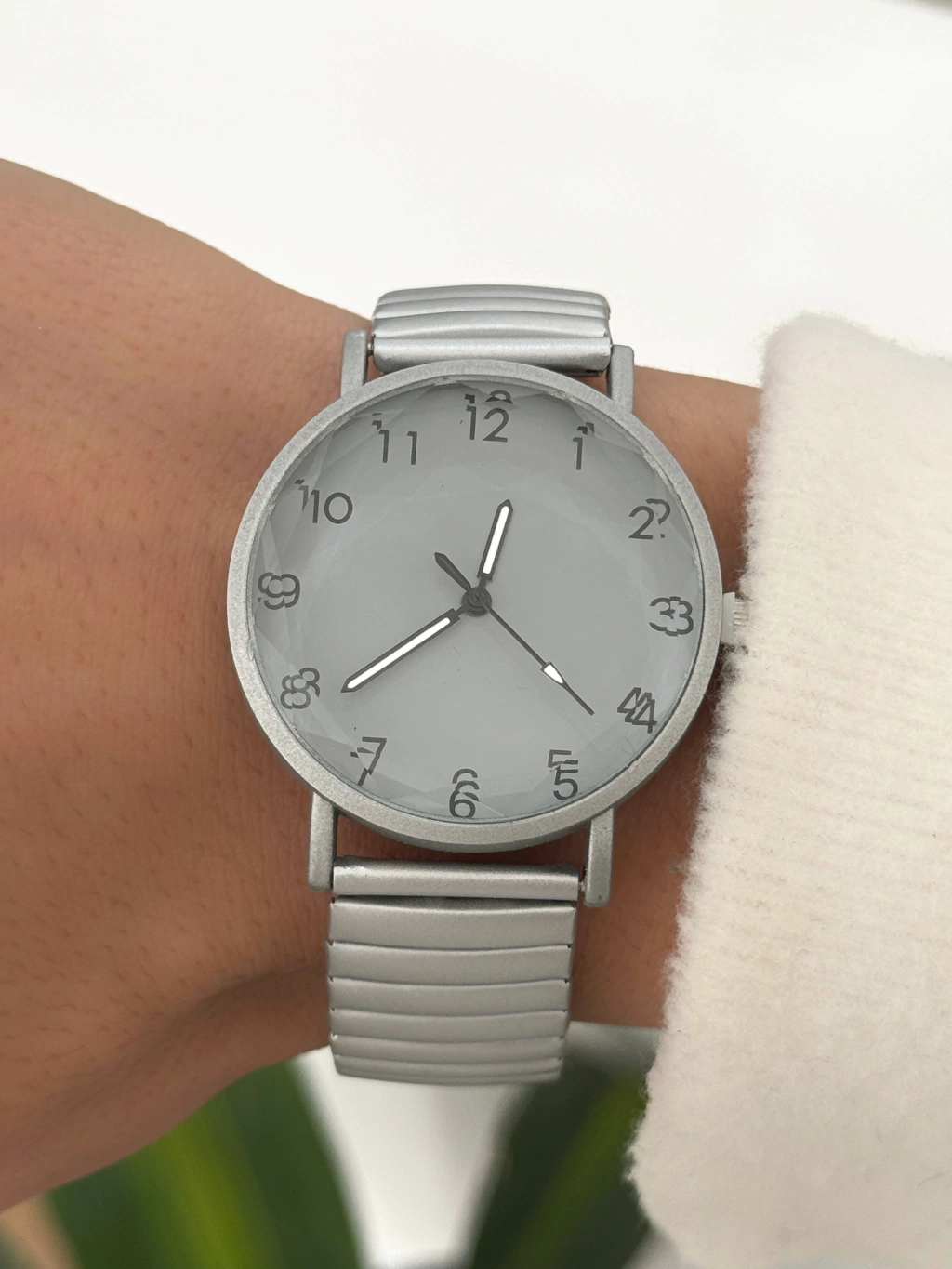 Reloj malik gris