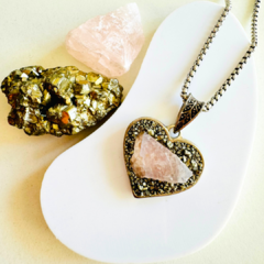 Corazón Combinado PIRITA Y CUARZO ROSA - comprar online