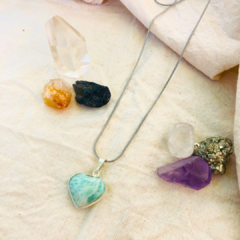 Mini Corazón con borde y cordón de acero