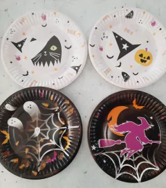Platos Halloween cantidad x 6 unidades.