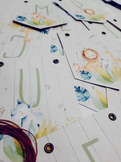 Banderín " Feliz Cumple " temática Selva - comprar online