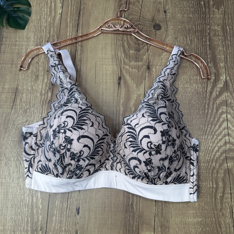 Sutiã Decotado com Bojo Detalhes Renda Lucy - Nude