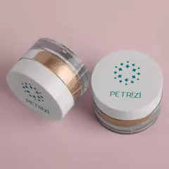 ILUMINADOR EM PO PELE CLARA VOCE E LINDA -PETRIZI