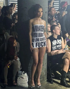Vestido Fake News (Pure Bullshit!) - comprar online