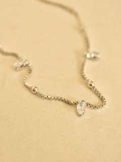 COLAR LILLY RODIO BRANCO