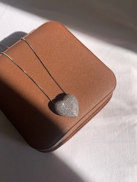 COLAR LISA COM PEDRARIA