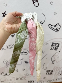 PAÑUELO BANDANA VERDE SECO - comprar online
