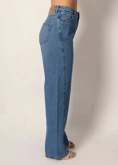Calça wide leg Tássia na internet