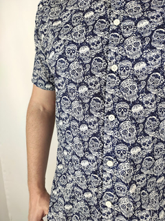 Camisa Jaws na internet