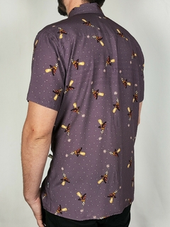 Camisa Amanita na internet