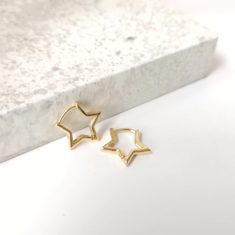 Brinco argola estrela liso Cód: A119 - comprar online