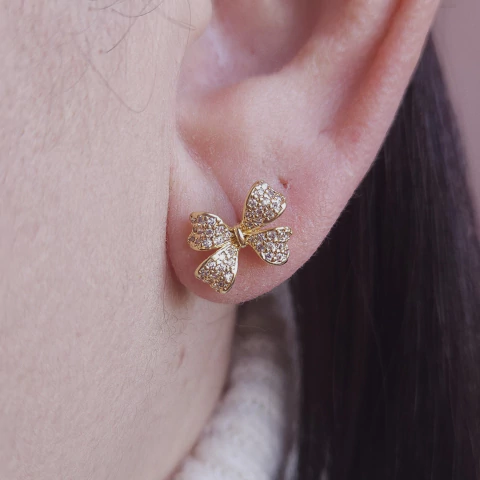 Brinco laço com detalhes dourado - comprar online