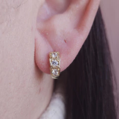 Brinco argola cravejada Cód: A114 - comprar online