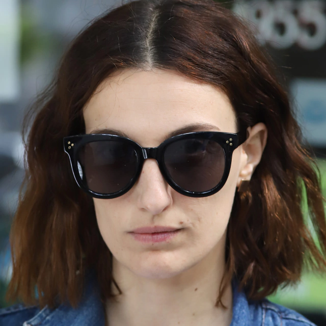 Julia Negro thumbnail 2