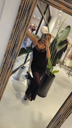 Vestido Siomara tipo sirena negro en internet
