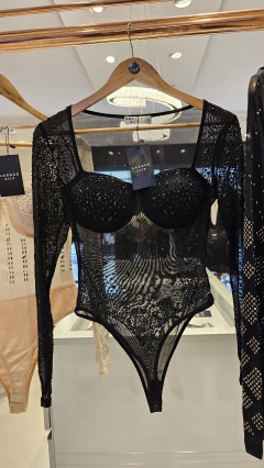 Body Moon strass y piedras manga larga importado