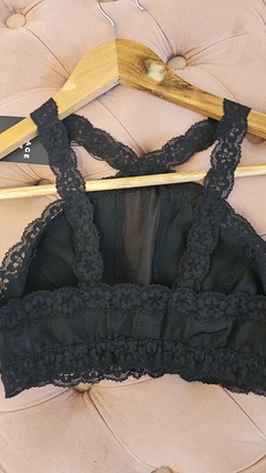 Top bralette Tamy con breteles de encaje y transparencias - comprar online