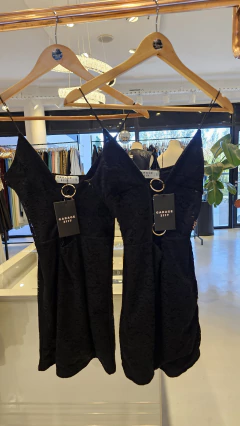 Vestido Loli encaje con cierre de costado - comprar online