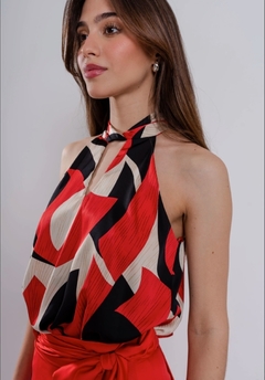Blusa Mirla satén de seda escote americano con torsion - GARAGE 3117