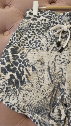 Short Salma animal print waffle elastizado - GARAGE 3117
