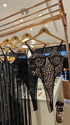 Body Vivian Devoré animal print cavado terciopelo y tull en internet