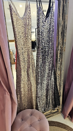 Vestido Mistery paillette con tajo y espalda descubierta cruzada