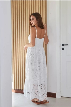 Imagen de Vestido Amira broderie con botones forrados