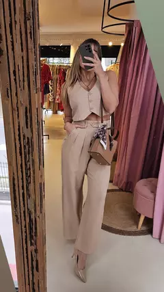 Pantalón Antonella Sastrero texturado con botón - comprar online