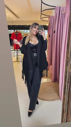 Musculosa Star saten con espalda elastizada y borde de strass