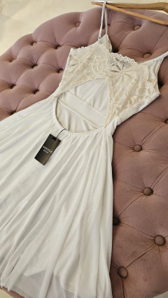 Vestido Valeria Busto bordado - comprar online