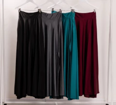 Falda Magda Evasé satén con bolsillos