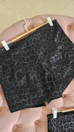 Short Toya pollera con cinturon en internet