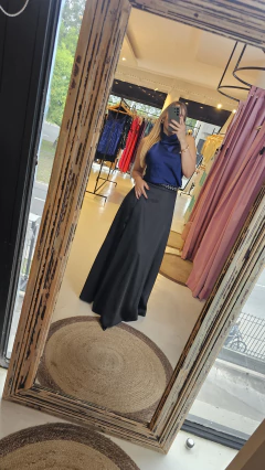 Falda Magda Evasé satén con bolsillos en internet