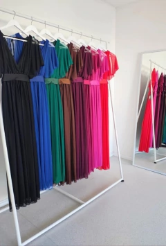 Vestido Queen con mangas y lazo en internet