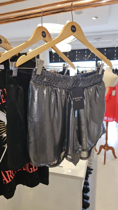 Short Rochu gasa en internet