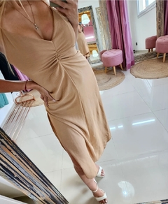 Vestido juliana crep con frunce en busto en internet