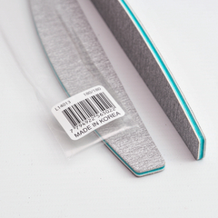 LIMA PARA UÑAS JESSAMY SAPPHIRE Grano 180/180 en internet