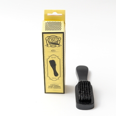 CEPILLO PARA BARBA CON MANGO DE MADERA - Alaia.tiendaonline y Alaia.profesionales