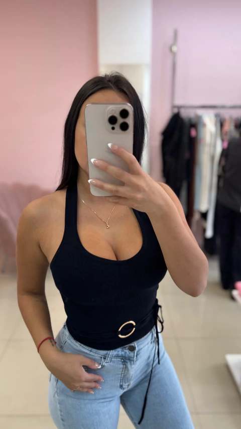 TOP HILO BERSHKA CON CINTO