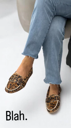 Art 204 Monaco mocasín de pelo animal print y vaca en internet